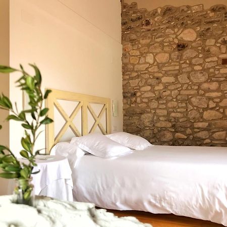 El Castell De La Pobla De Lillet (Adults Only)ヴィラ エクステリア 写真