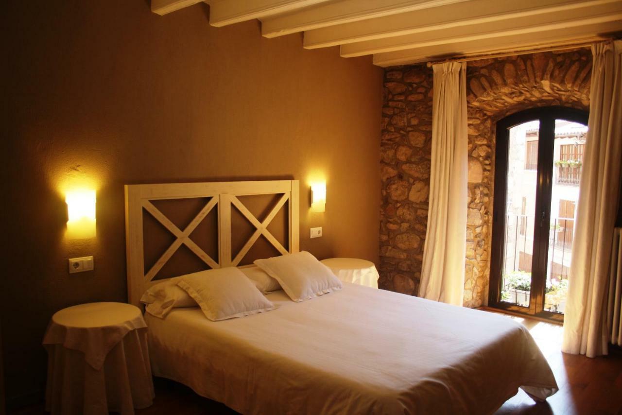 El Castell De La Pobla De Lillet (Adults Only)ヴィラ エクステリア 写真